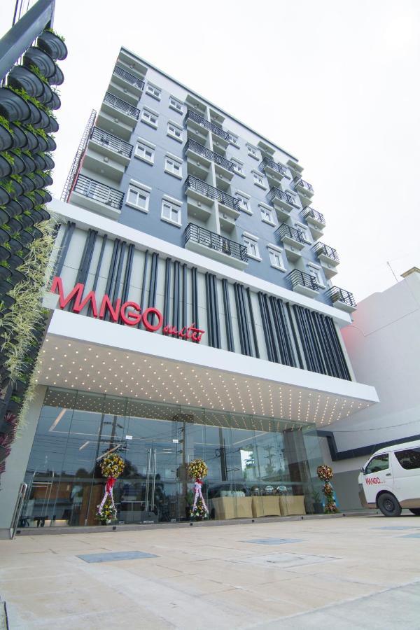 Mango Suites Cauayan Kültér fotó