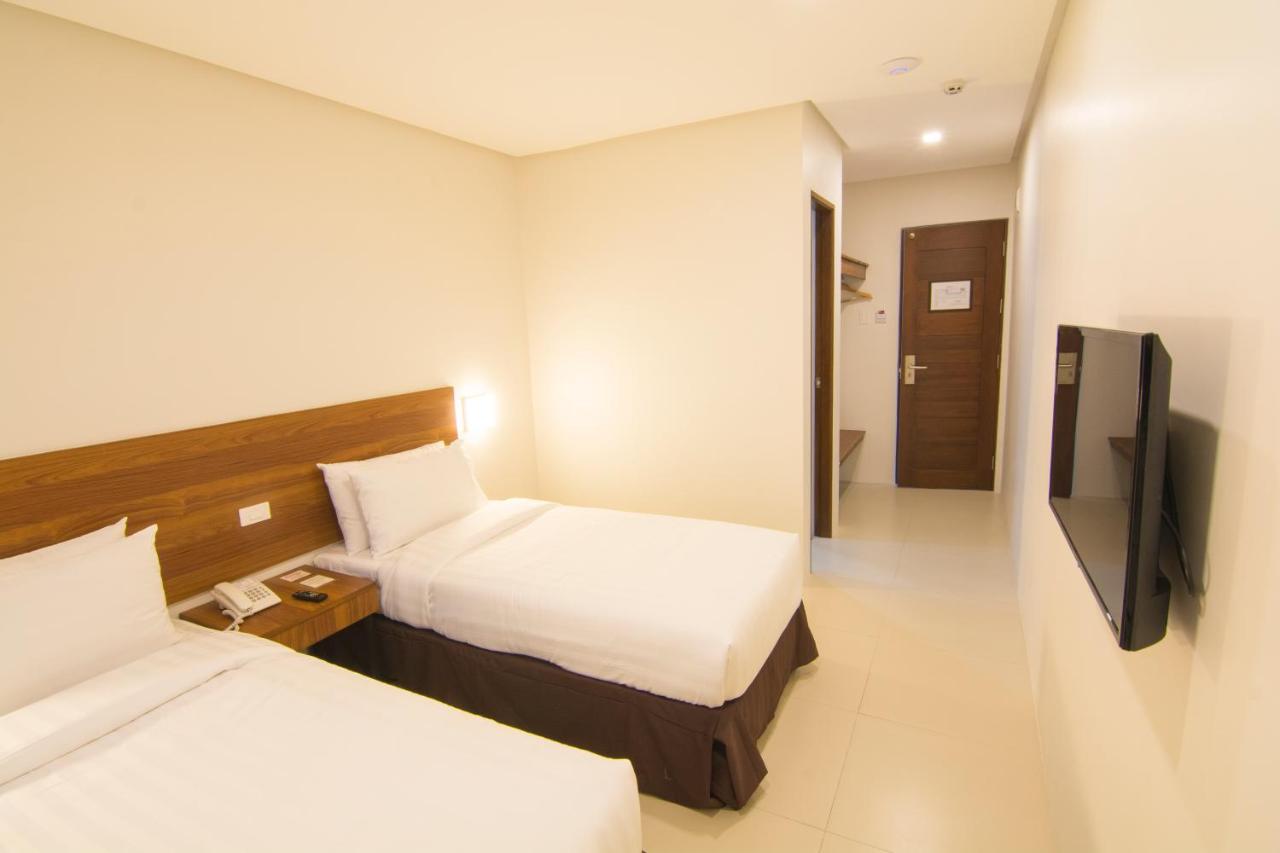 Mango Suites Cauayan Kültér fotó
